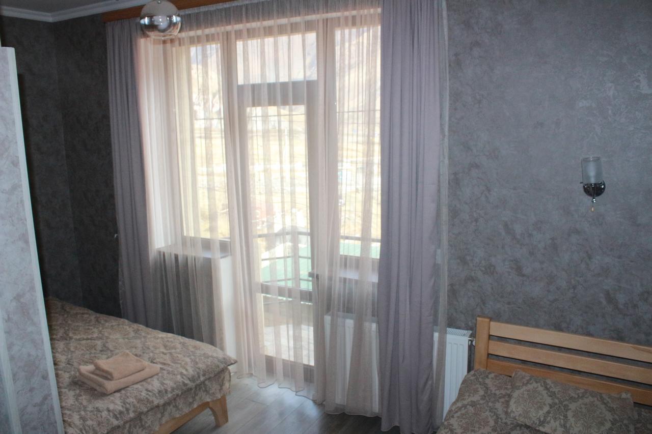 Hotel Gergeti Kazbegi Extérieur photo
